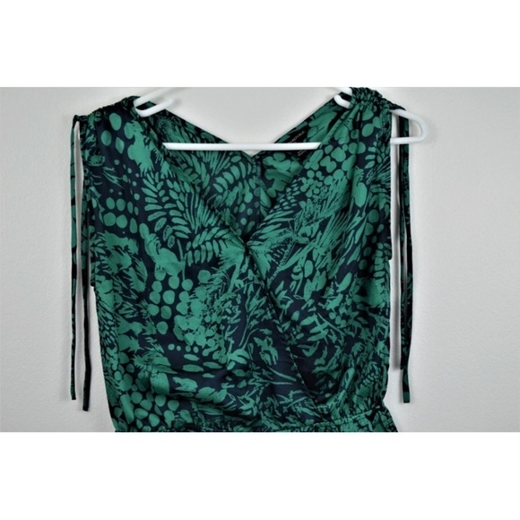 Banana Republic XS Womens Wrap Blouse Shirt Leaves - Picture 1 of 5